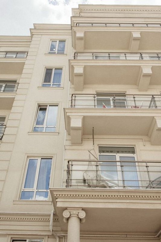 28 Жемчужина KADORR ⚡ студия 45 м², 2/5 этаж, авторский ремонт, генератор, паркинг, море 5 минут — фото 17