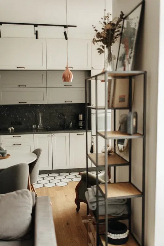 28 Жемчужина KADORR ⚡ студия 45 м², 2/5 этаж, авторский ремонт, генератор, паркинг, море 5 минут — фото 15