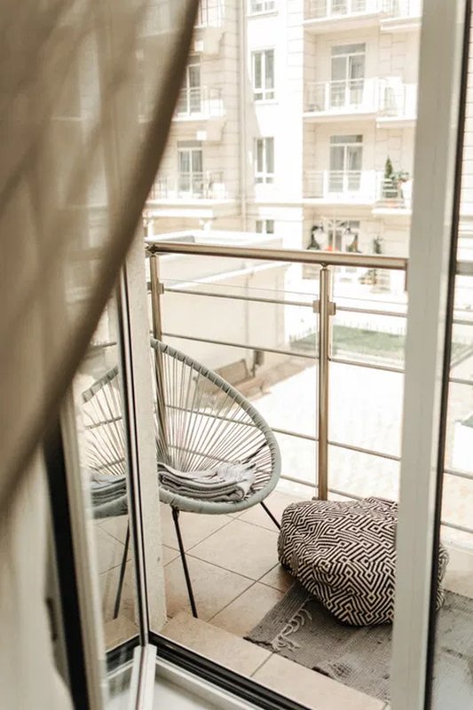 28 Жемчужина KADORR ⚡ студия 45 м², 2/5 этаж, авторский ремонт, генератор, паркинг, море 5 минут — фото 13