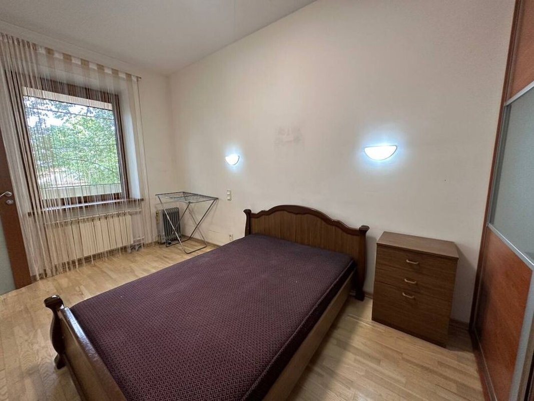 2-комн квартира - Французский бул. / Отрада, р-н ул. Азарова ⚡ Терраса, закрытый двор, место на парковке, кирпичный дом. АОГВ — фото 4