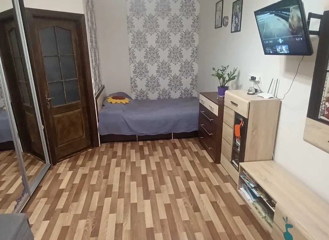 Небесной сотни ЖК Радужный ⚡ Квартира 7 этаж можно заехать и жить — фото 3