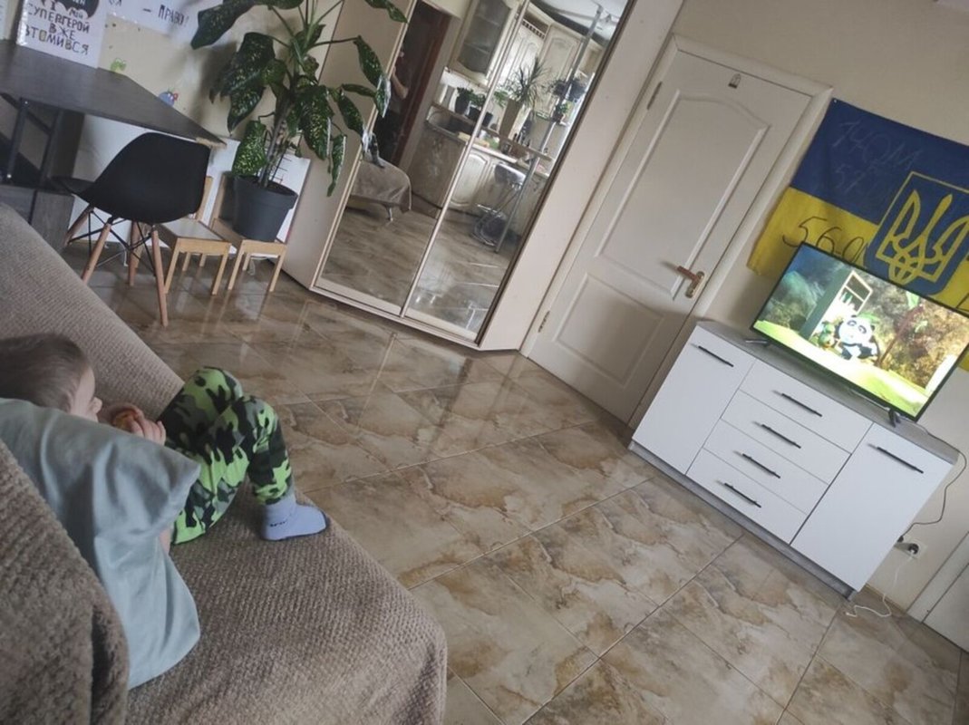 3к квартира 95 м² Ленпоселок Застава-1 Кухня-гостиная Гараж — фото 2
