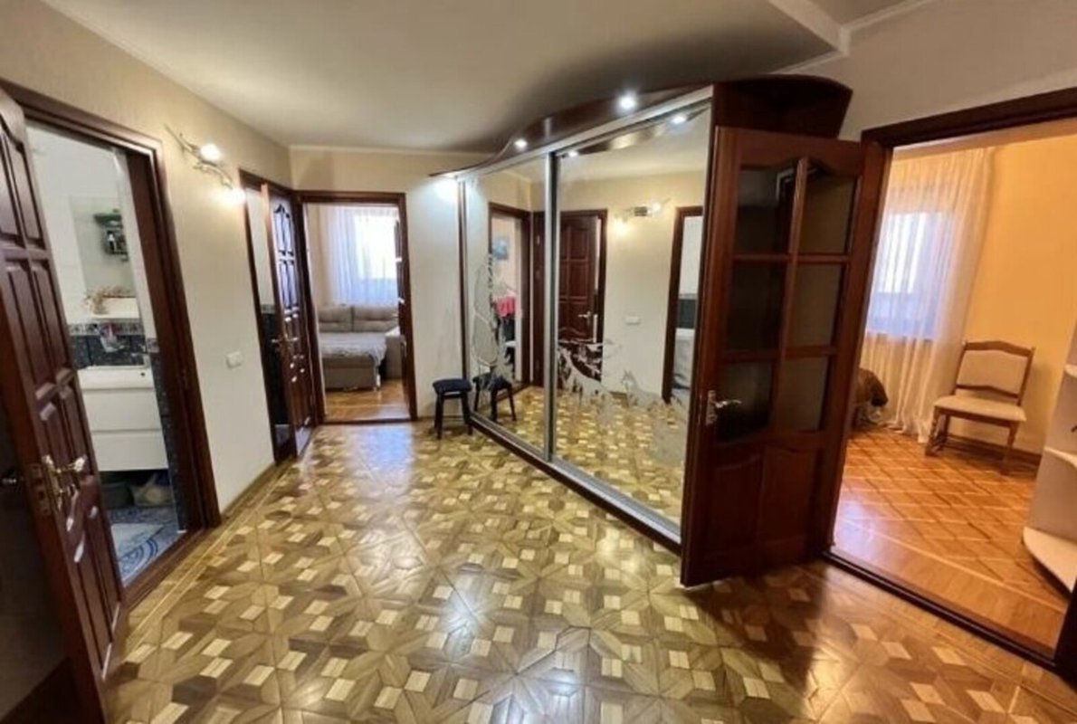 Черемушки Малиновского 3к квартира 100 м² 3 спальни Кухня студия — фото 10