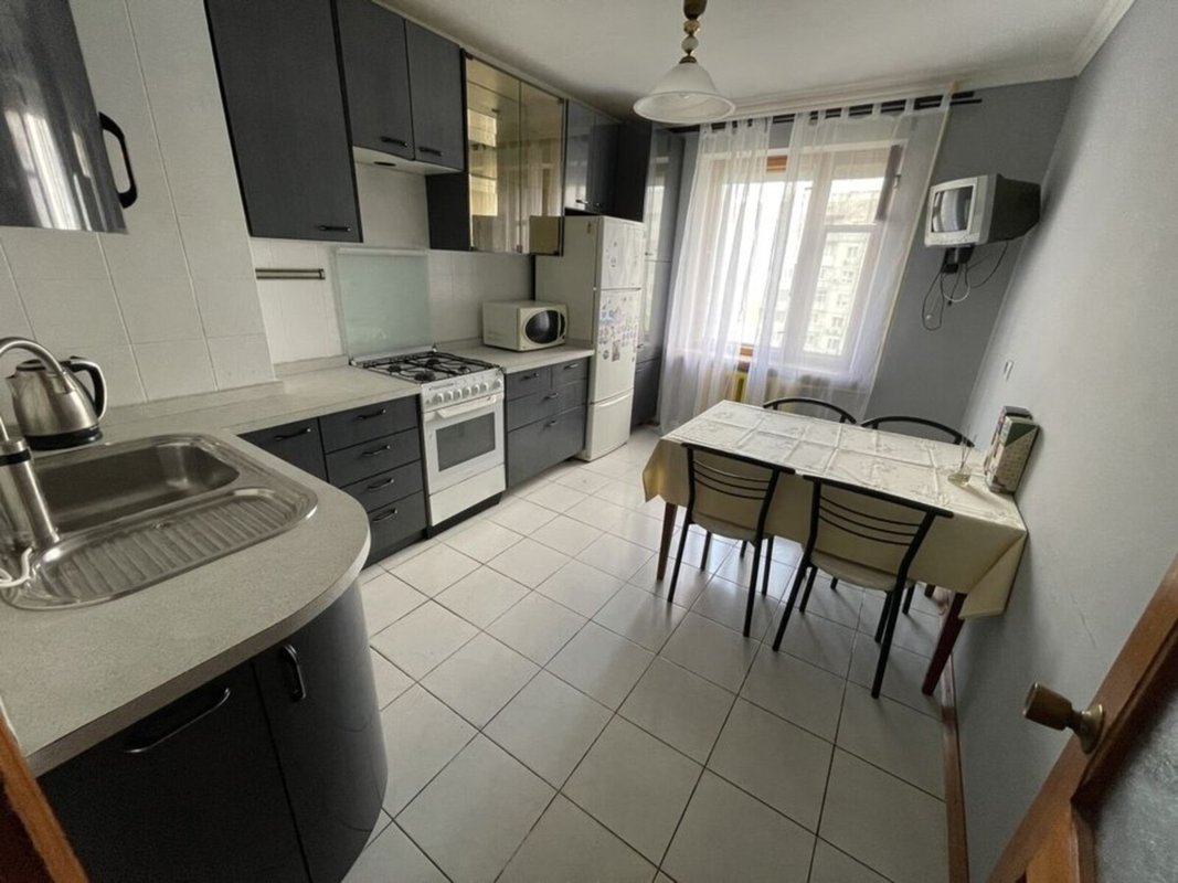 3к квартира ул. Бреуса / Рекордная Черемушки 3к квартира с мансардой 120 м² — фото 17