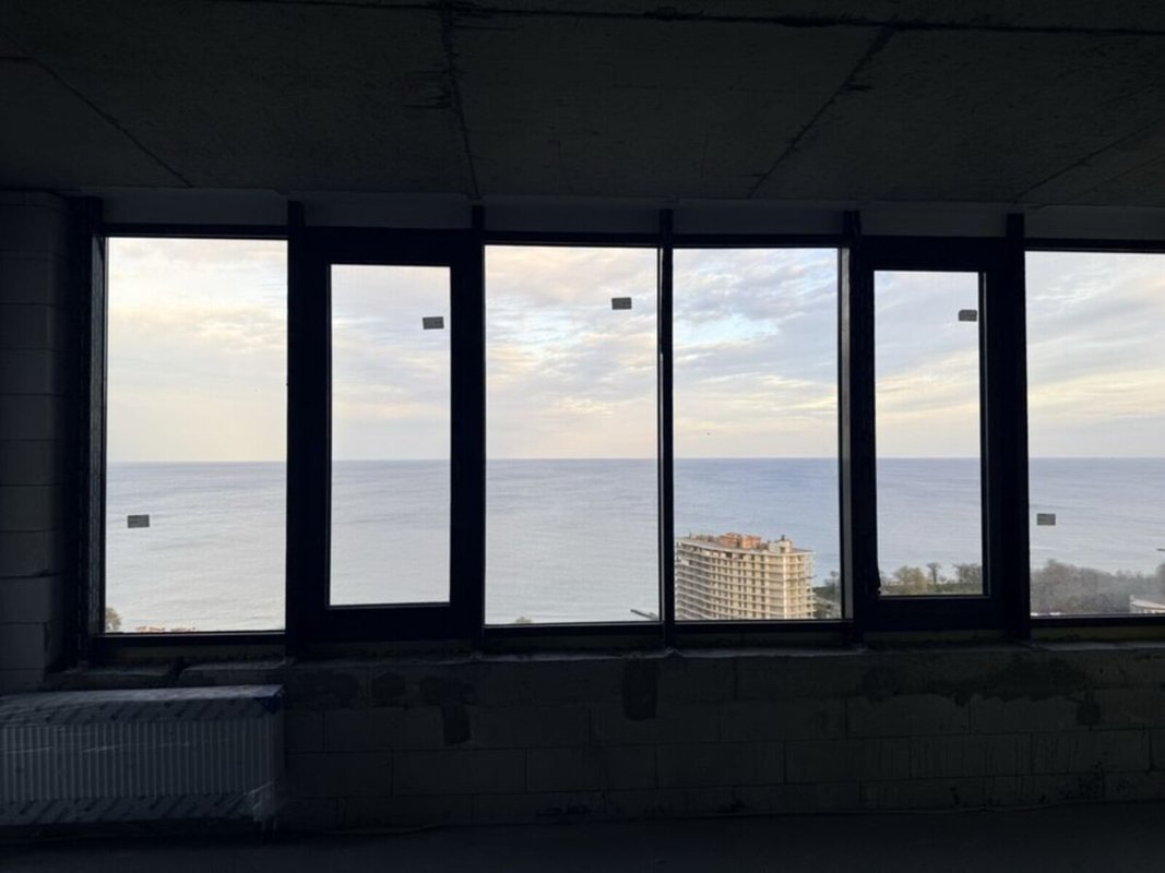 пляж Золотой Берег панорамная квартира ЖК Посейдон 107 м² у моря — фото 2