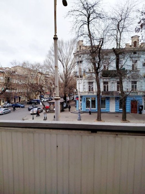 2к квартира Центр Одесса Сталинка потолки 4 метра газовое отопление — фото 11