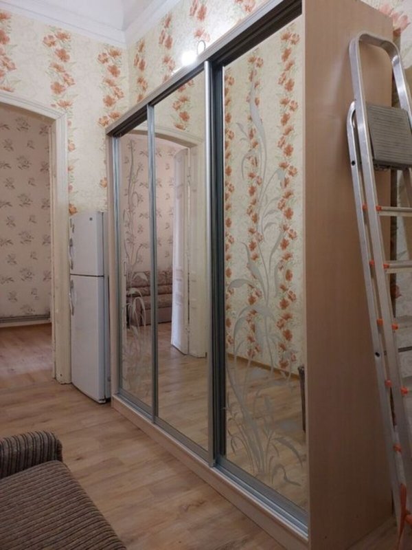 2к квартира Центр Одесса Сталинка потолки 4 метра газовое отопление — фото 19