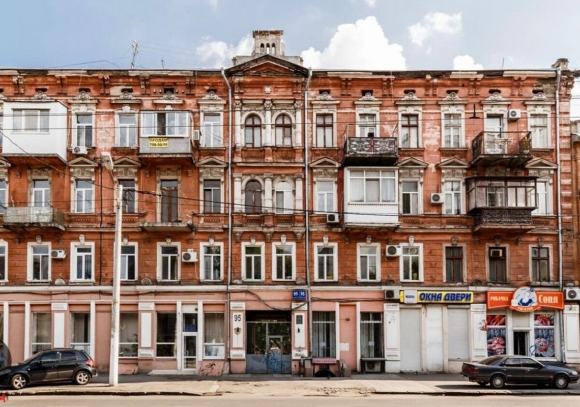 ул. Большая Арнаутская, район Старобазарного сквера Одесса центр города 4к под ремонт — фото 1