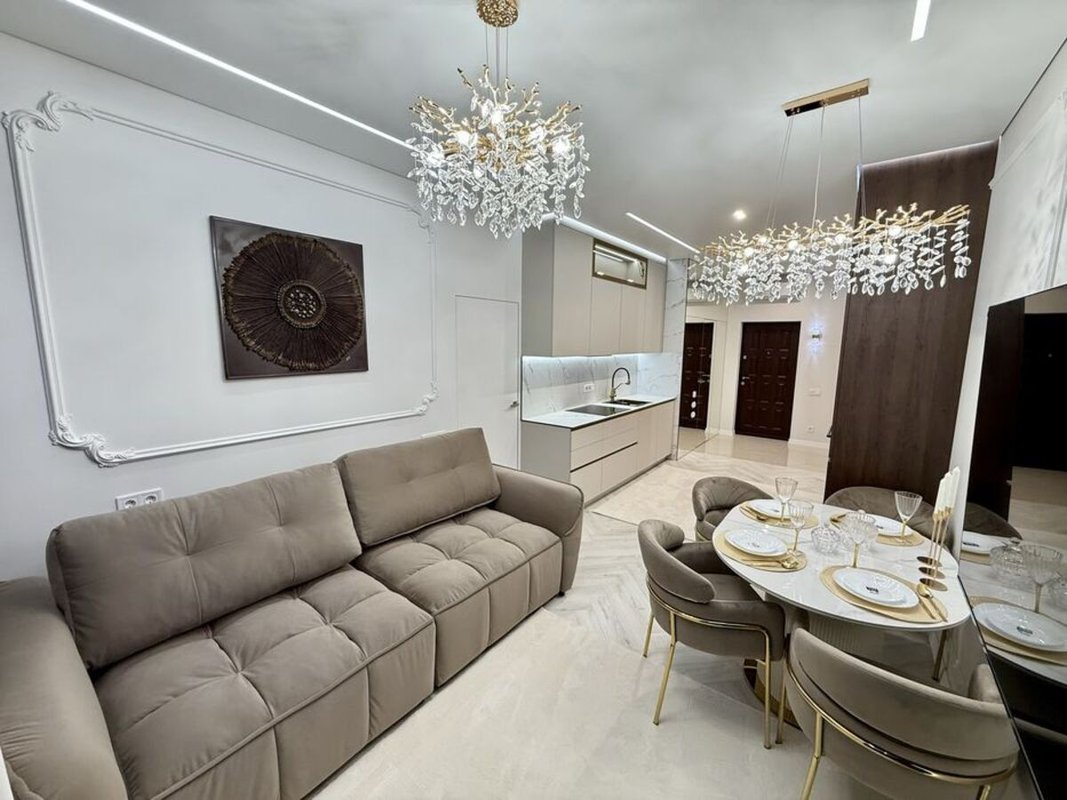 улица Краснова KADORR City, 63 Жемчужина: эксклюзивная 2к квартира 70 м² с видом на ипподром и дизайнерским ремонтом. — фото 1