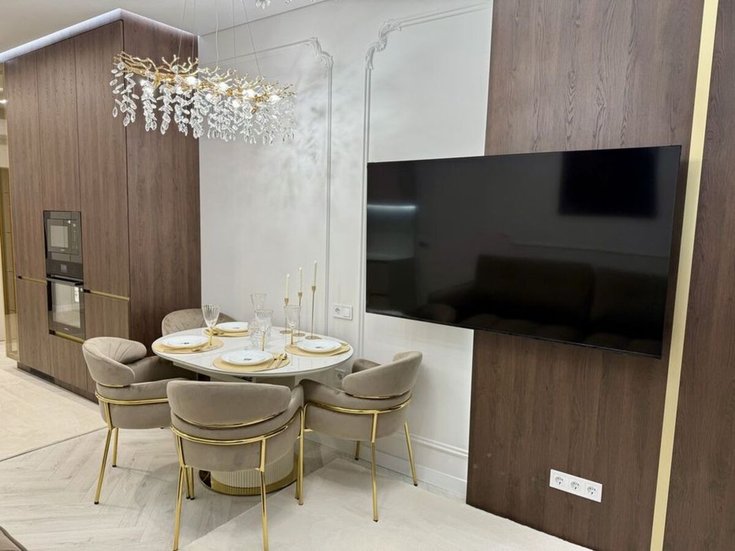 улица Краснова KADORR City, 63 Жемчужина: эксклюзивная 2к квартира 70 м² с видом на ипподром и дизайнерским ремонтом. — фото 3