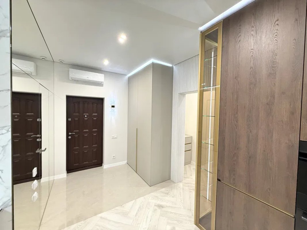 улица Краснова KADORR City, 63 Жемчужина: эксклюзивная 2к квартира 70 м² с видом на ипподром и дизайнерским ремонтом. — фото 9