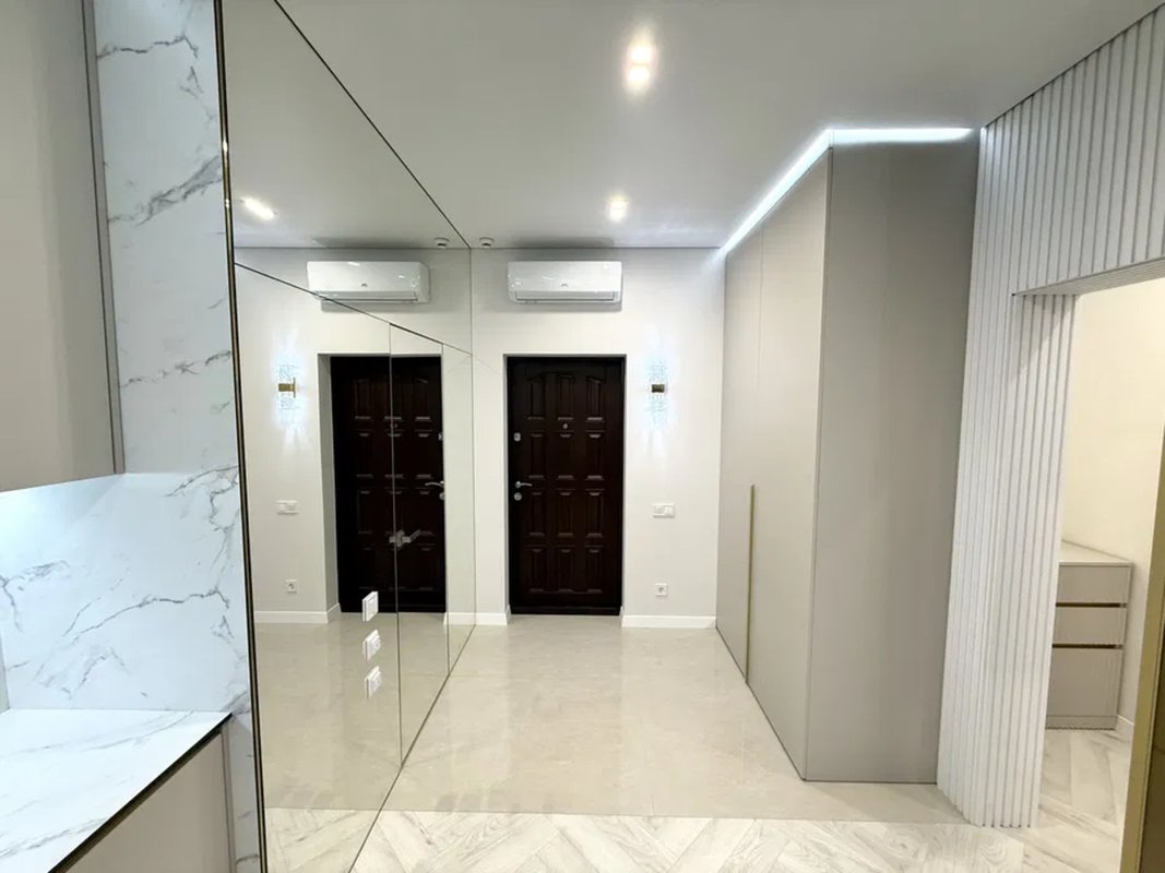 улица Краснова KADORR City, 63 Жемчужина: эксклюзивная 2к квартира 70 м² с видом на ипподром и дизайнерским ремонтом. — фото 8