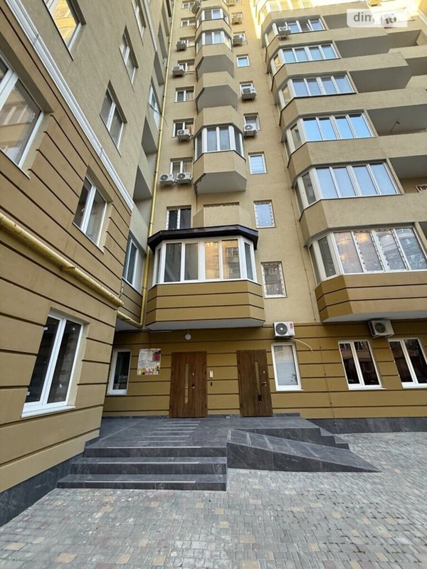 Район Аркадии, улица Солнечная: панорамный лот 80 м² в кирпичном доме с генератором. — фото 2