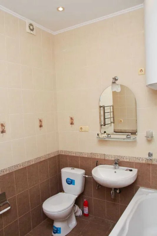 Вузовский район, 1к квартира 45 м², полная комплектация мебелью и техникой, теплый дом, тихая локация. — фото 3
