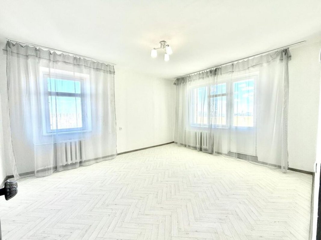 1-комнатная на Бочарова: 43 м², два балкона и полная комплектация — фото 1
