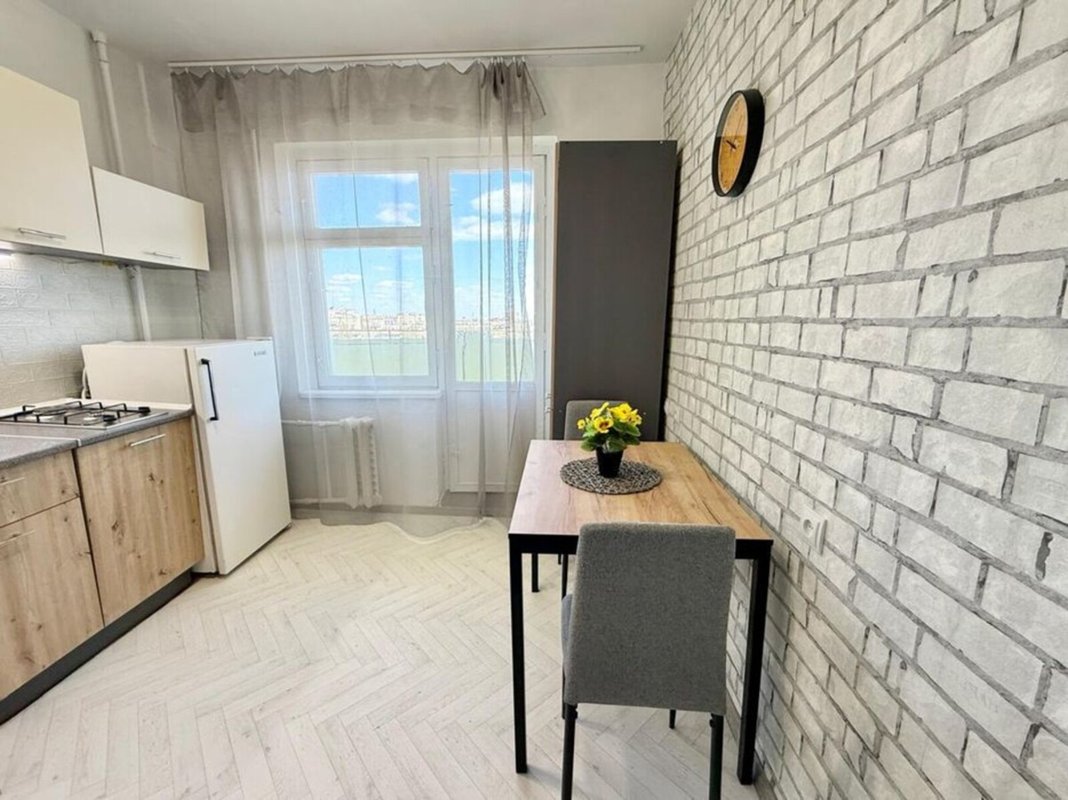 1-комнатная на Бочарова: 43 м², два балкона и полная комплектация — фото 10