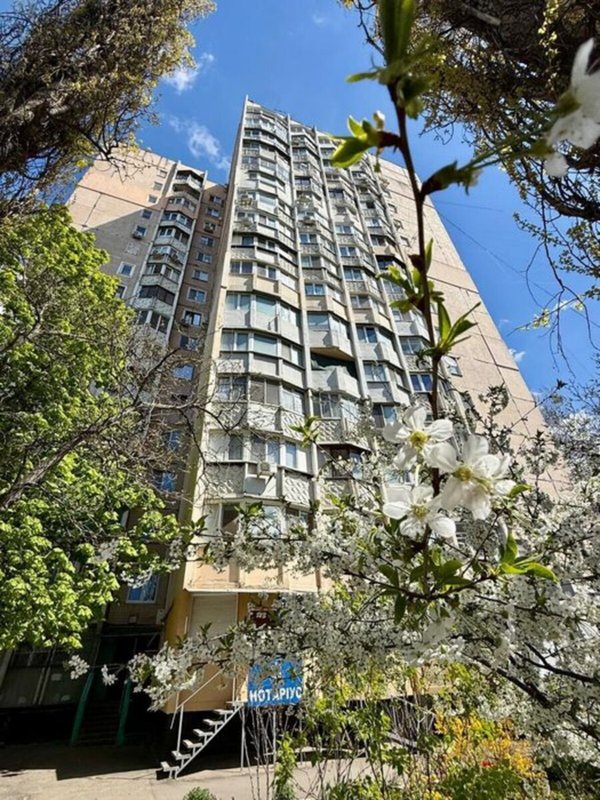 1-комнатная на Бочарова: 43 м², два балкона и полная комплектация — фото 14