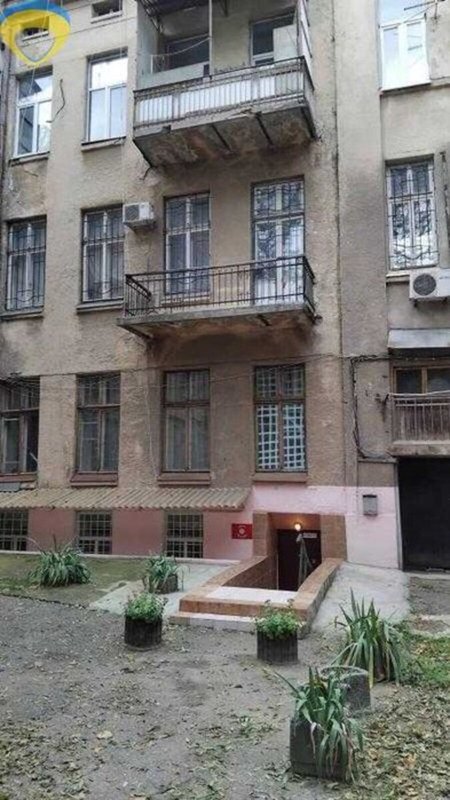 Исторический центр | Канатная | Просторная 3-к квартира в крепком доме — фото 1