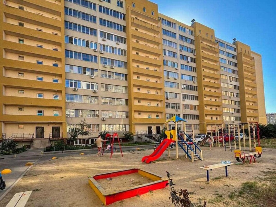 Ул. Сахарова: ЖК «Рахат Лукум»: Просторная 1-к квартира 50.7 м² в кирпичном доме Квартира с ремонтом и видом на море! — фото 8