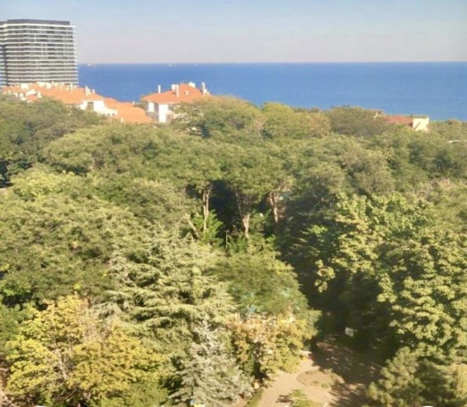 Продаж квартири 3-кімн., 119 м², Приморський — фото 2