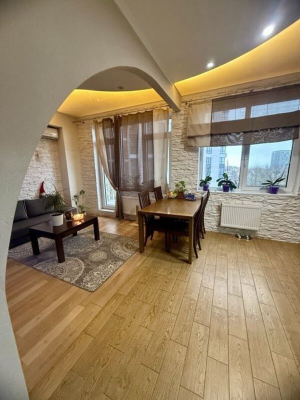 Продаж квартири 3-кімн., 119 м², Приморський — фото 3