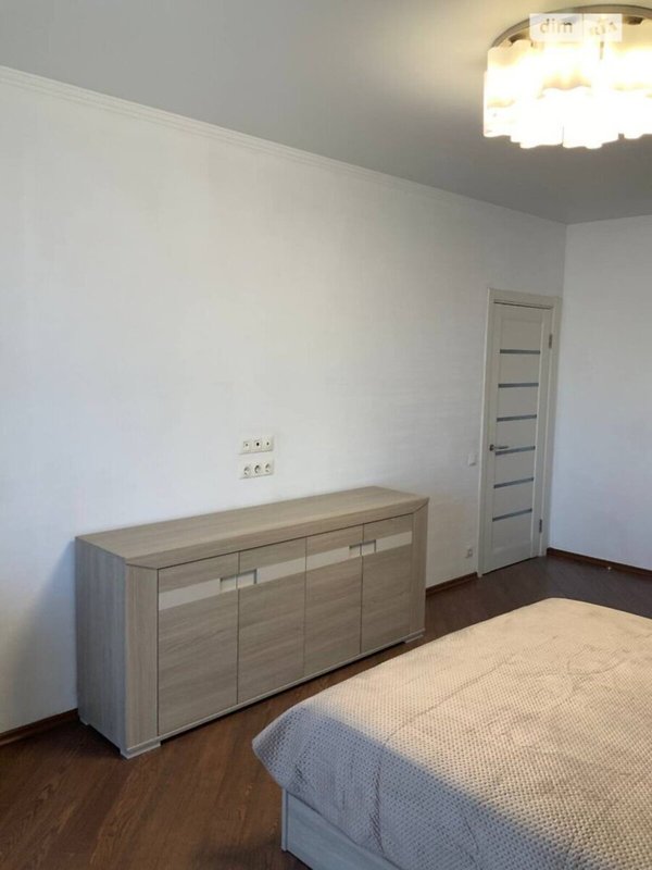 ЖК Звездный городок-2 квартира 45.1 м² у Парка Победы: 8 этаж, отдельная спальня и кухня-гостиная, балкон, светлый современный ремонт, мебель и техника — ликвидный лот у моря. — фото 4