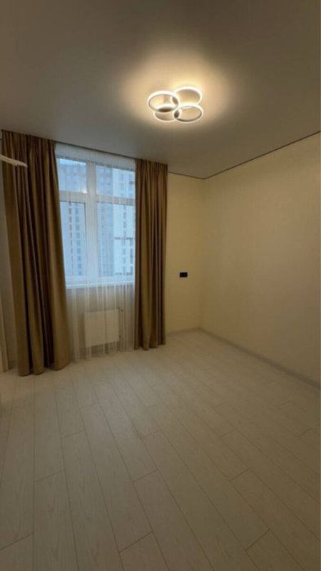 ЖК 67 Жемчужина 2-спальневая 63 м² Краснова: 15 этаж, вид на ипподром и море, ремонт в стиле «никто не жил», мебель на заказ, техника Samsung — новый фонд 2025 года. — фото 5