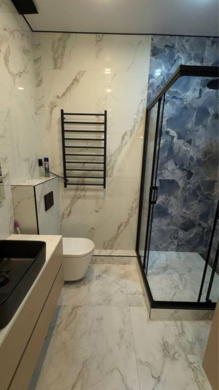 ЖК 67 Жемчужина 2-спальневая 63 м² Краснова: 15 этаж, вид на ипподром и море, ремонт в стиле «никто не жил», мебель на заказ, техника Samsung — новый фонд 2025 года. — фото 6