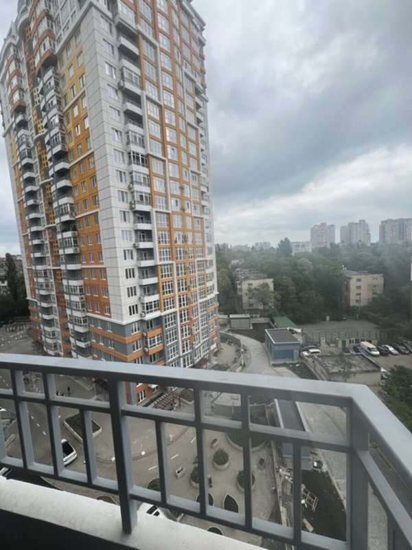 ЖК 4 Сезона евродвушка 44 м² + балкон: проспект Гагарина, 9 этаж, свободная планировка (2 окна), состояние от строителей, море и парк рядом — фото 1