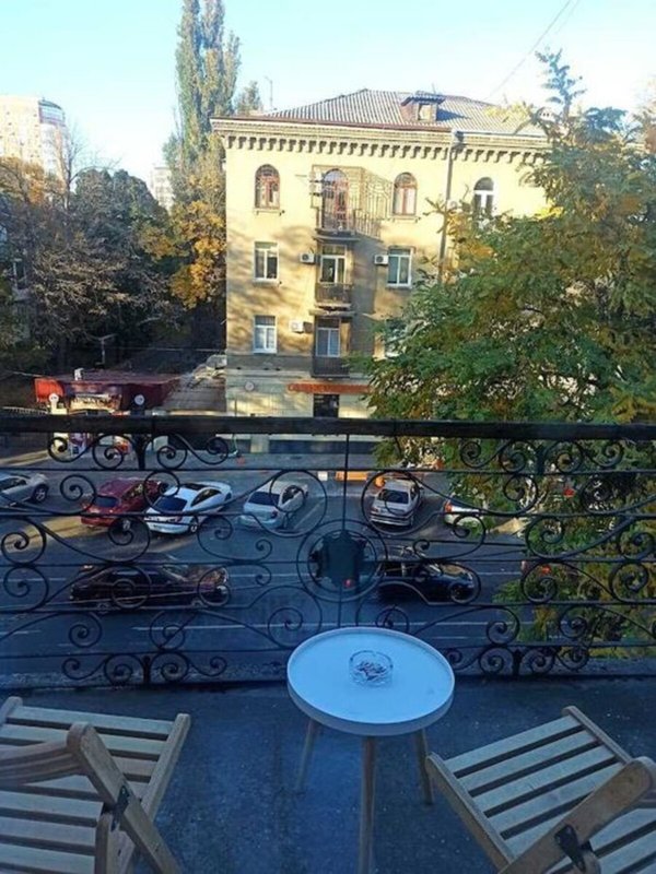 Центр Малая Арнаутская пентхаус 338 м²: памятник архитектуры, 2 уровня, 5 комнат, паркет, потолки 3 м, вид на город, парк Шевченко и море рядом. — фото 12