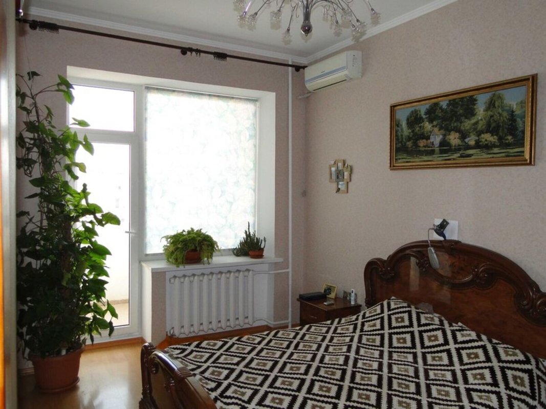 Киевский район ул. Тополина 4-комнатная двухуровневая квартира 115 м²: 10-11 этажи, южная сторона, 2 санузла, кладовая, мебель и техника — быстрый заезд. — фото 21