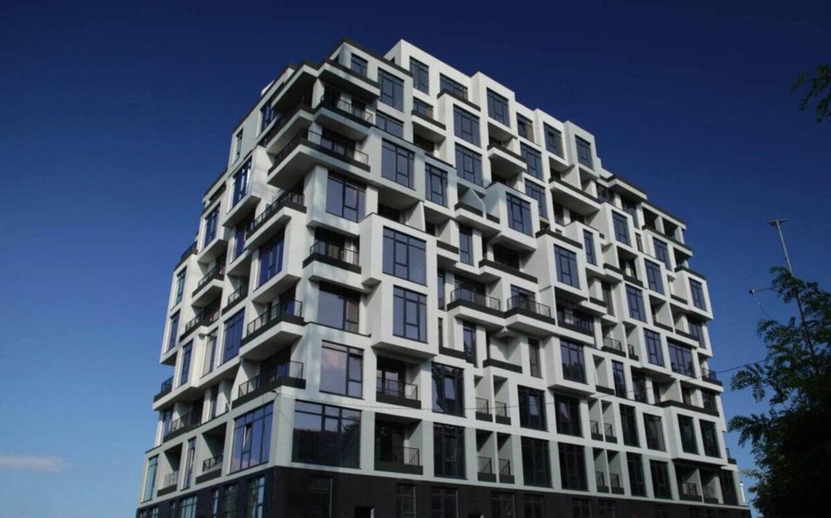 ЖК ITOWN Центр города дом E квартира 63.3 м²: Евро 3, качественный ремонт, 2 спальни, гостевая, гардеробная, 2 санузла, терраса с видом на порт. — фото 1