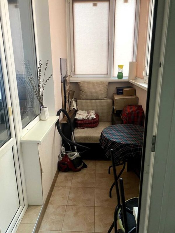ЖМ Радужный Таирова квартира 38 м² с ремонтом: 2 этаж, большая гардеробная, балкон, полная комплектация мебелью и техникой — готова к заселению. — фото 10