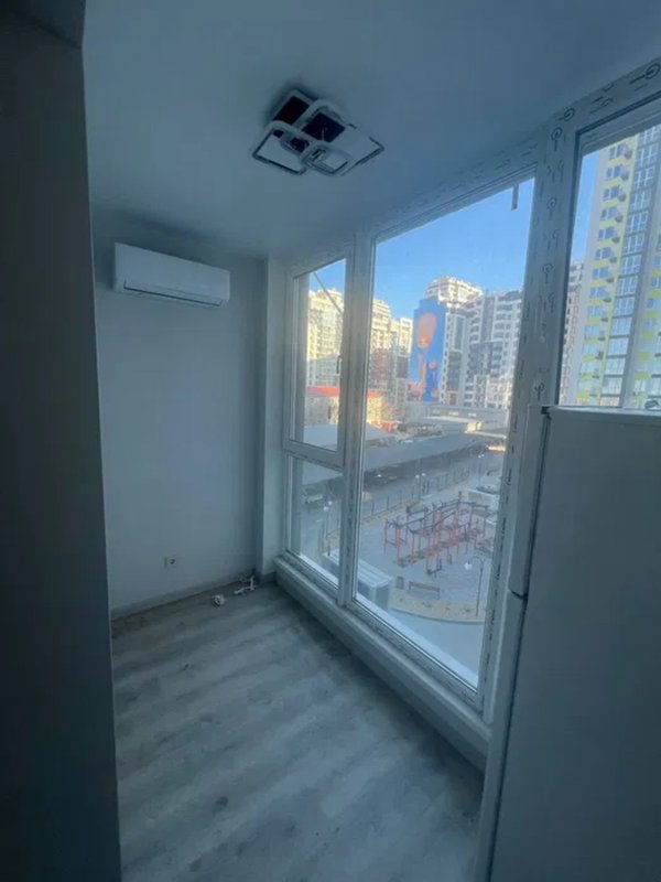 Смарт-квартира 24 м² в ЖК Акварель-8 — абсолютно новый ремонт, мебель и техника — фото 3