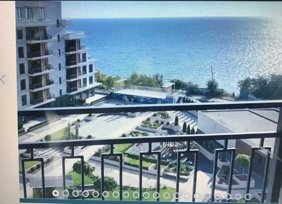 ЖК Маринист Элитная квартира у моря с евроремонтом — вид на парк и боковой вид на море — фото 1