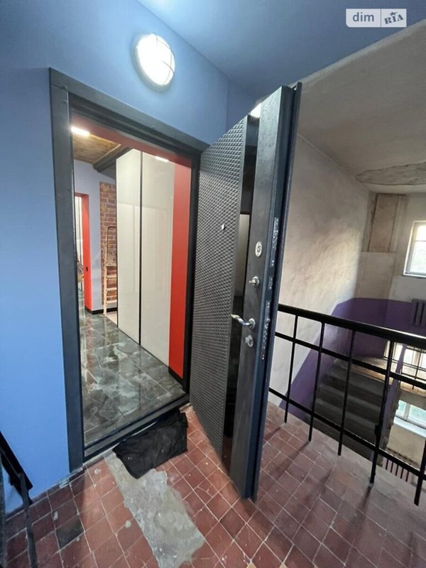 Дизайнерская 2-комнатная квартира 65 м² с потенциалом мансарды 98 м² — фото 2