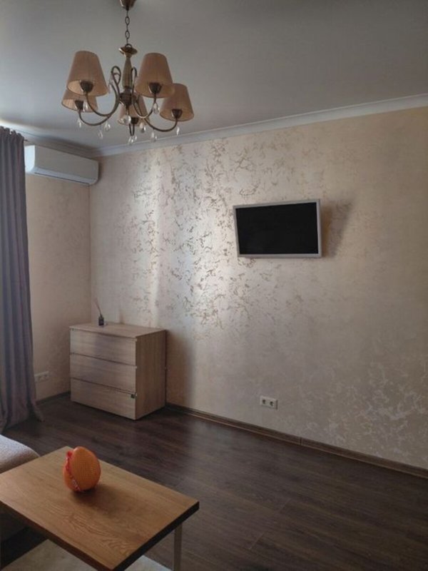ул. Средняя ЖК Люксембург 1-комнатная квартира 47 м² — фото 1