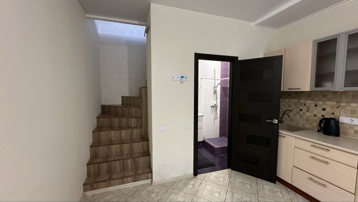 Ленпоселок 1-комнатная 50 м² двухуровневая — фото 5