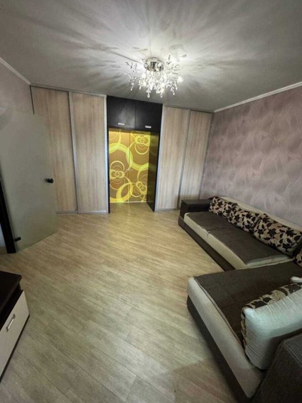 Большой Фонтан 4-комнатная 86 м² двухсторонняя — фото 1