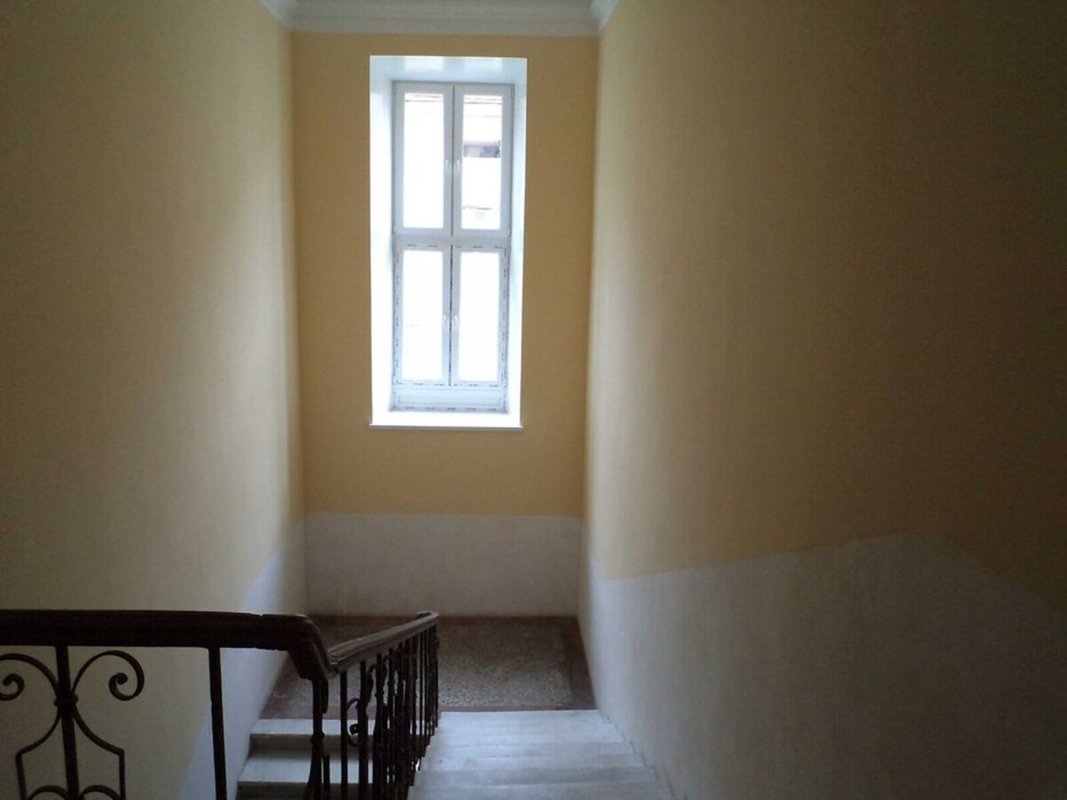 Оперный театр Ришельевская 88 м² потолки 3,5 м 3-комнатная 88 м² капитальный ремонт — фото 3