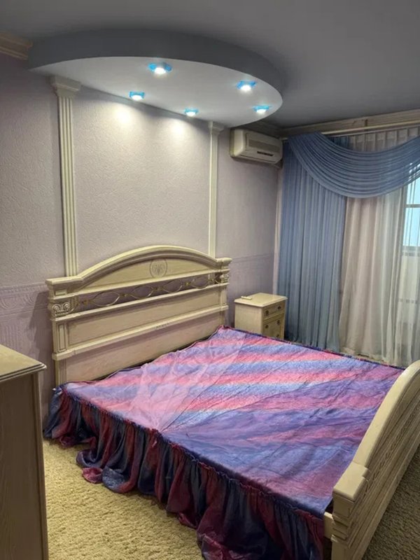 Академика Королёва, 3 комнаты, Кирпичный дом, газ, 77 м², мебель и техника остаются — фото 7