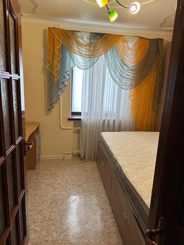 Академика Королёва, 3 комнаты, Кирпичный дом, газ, 77 м², мебель и техника остаются — фото 8