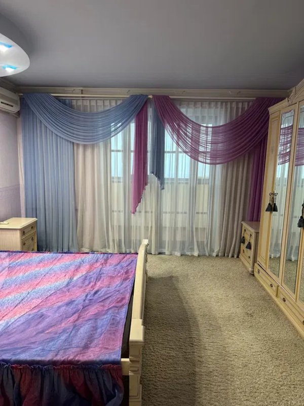 Академика Королёва, 3 комнаты, Кирпичный дом, газ, 77 м², мебель и техника остаются — фото 6