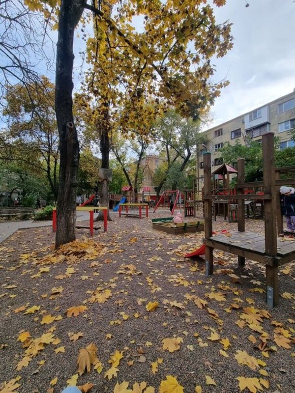 Шевченко / Довженко,2-комнатная под ремонт — фото 2