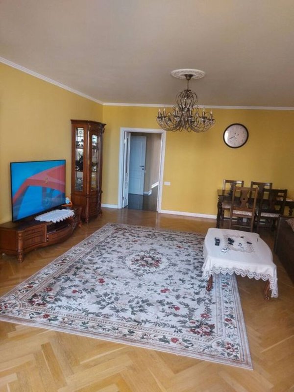 Продаж квартири 3-кімн., 104 м², Хаджибейський — фото 1