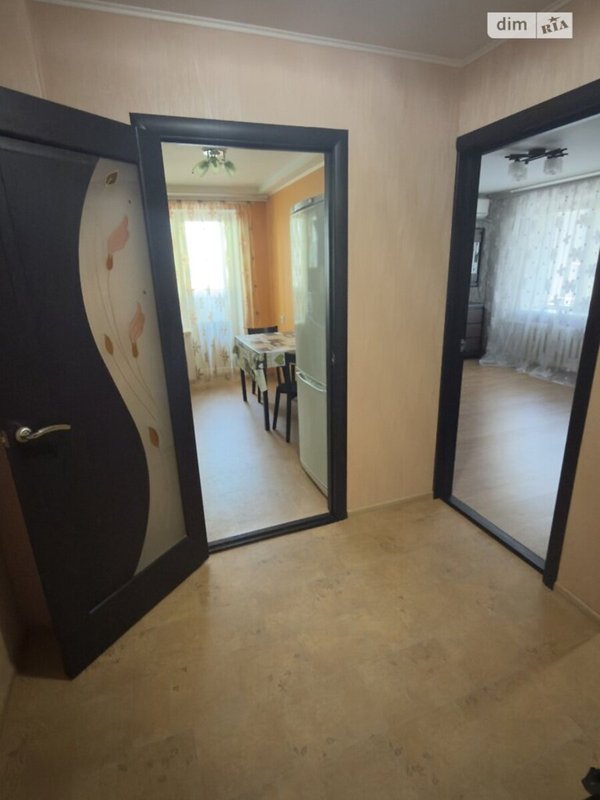 Проспект Небесной Сотни — 3-комнатная 65,8 м² с гардеробной и кладовой, большая лоджия — фото 2