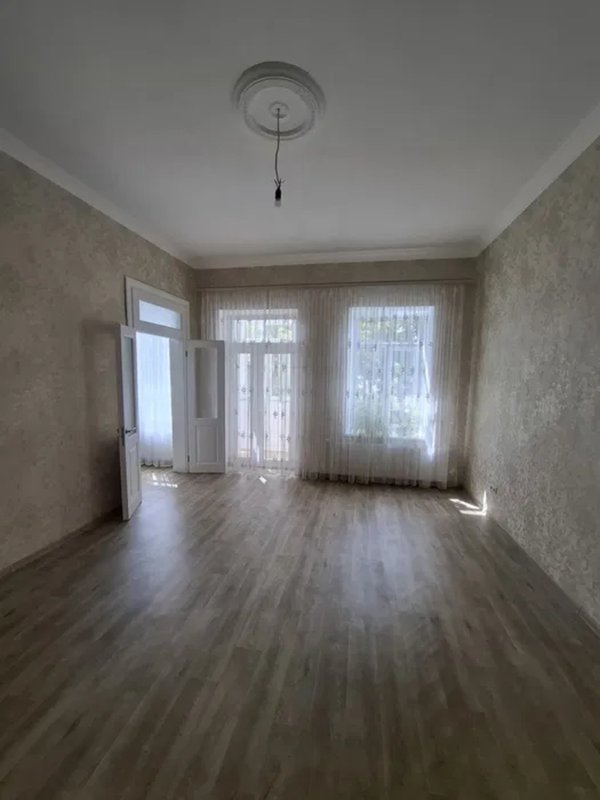 Вознесенский пер. - Старосенная пл-дь — 3к 75,2 м², АГВ, 3/3, классический ремонт — фото 5