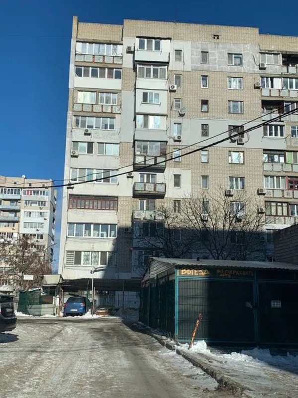 Ядова (Нефтянников) — 3к с ремонтом, первый этаж, отдельный вход — фото 2