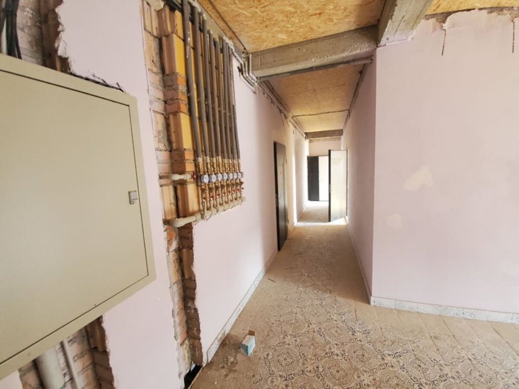 Малиновского, новый комплекс — 37,9 м², после строителей, кирпичный дом, АОГВ, ЖК «Брусника» — фото 4