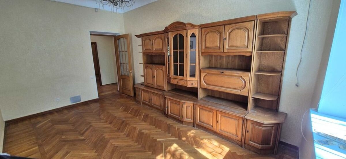 Канатная, центр — 3-к в «сталинке», кирпичный дом, окна на восток/запад — фото 2